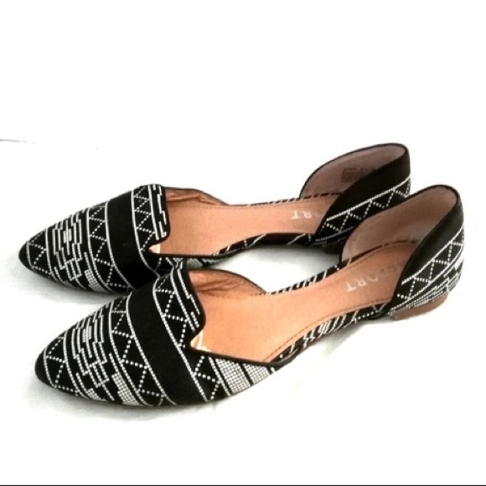FINAL SALE Geometric Print Pointy Toe D’Orsay Flats